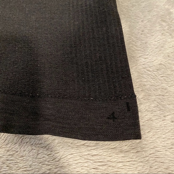 Lululemon Black Seamlessly Covered Tank - Picture 10 of 10